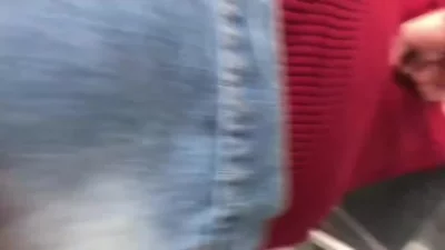 带情人去商场厕所做爱不尽兴回家继续操